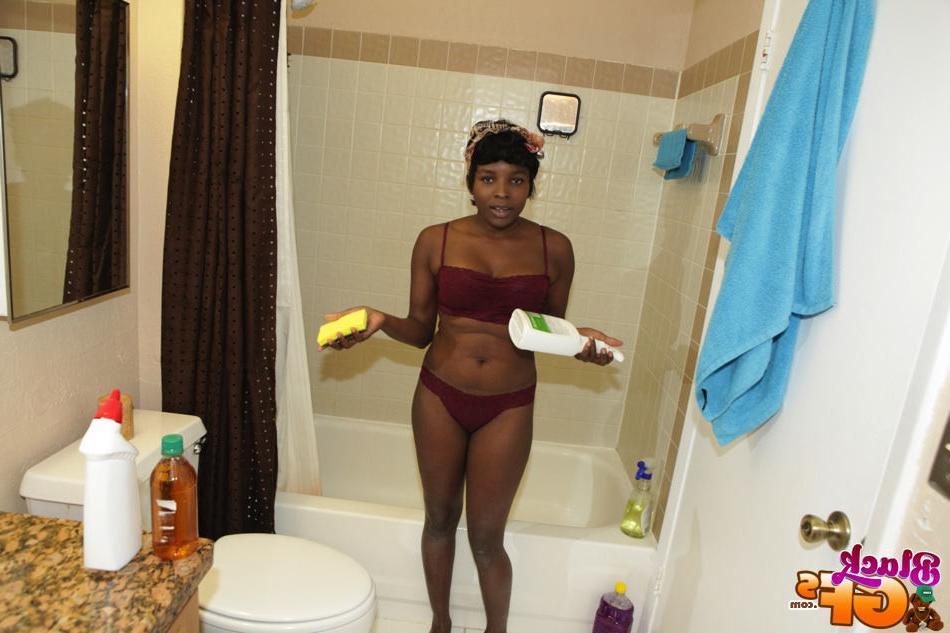 15P Amateur black teen girlfriend giving bathroom handjob in panties