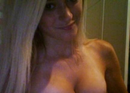 10P Sweet Brittish girl with nice boobs photographs herself by the mirror