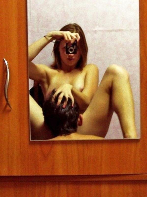 12P Real life girlfriends giving blowjob in the bathroom