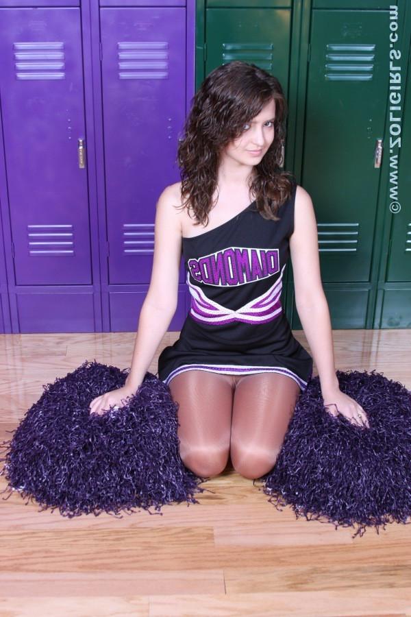 15P kristal-cheerleader-shiny-pantyhose