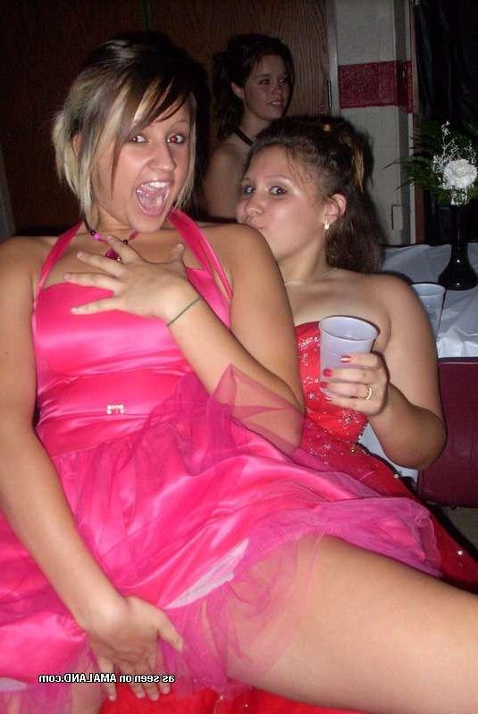 15P Eighteen year old lesbian girlfriends pose outdoors in bikinis