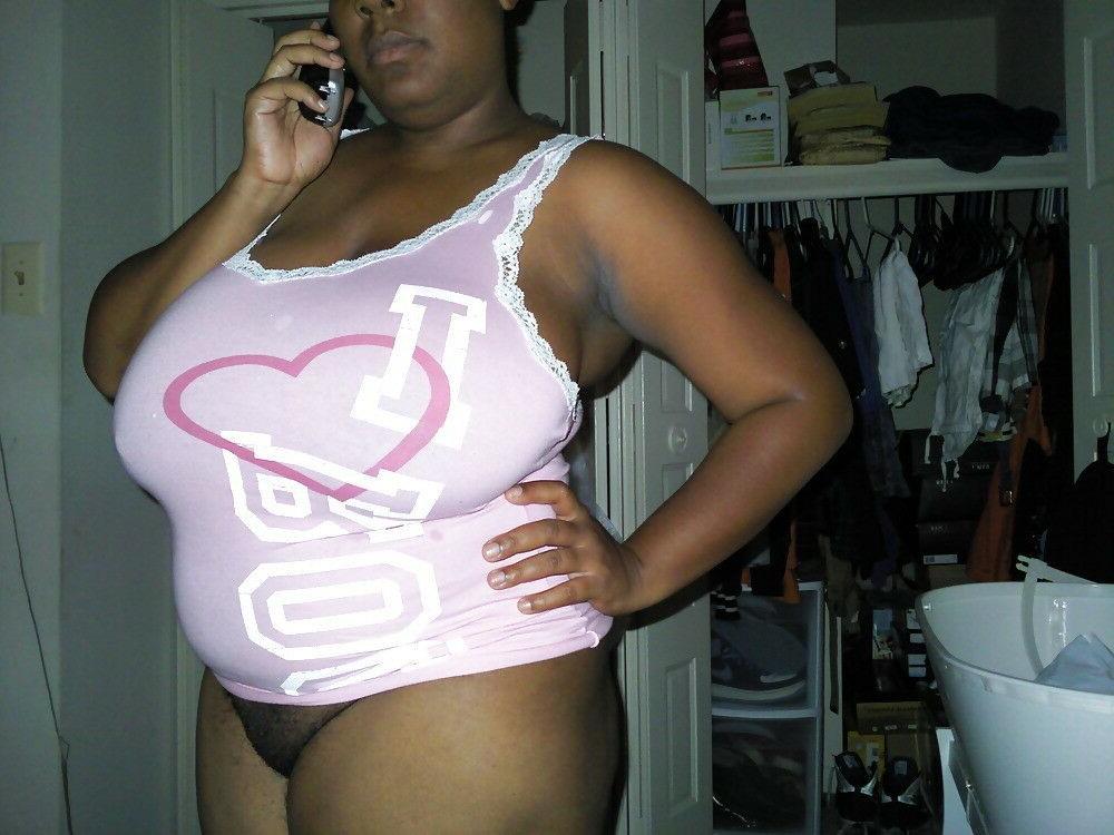 15P Thick ass black girls undressing and posing 7