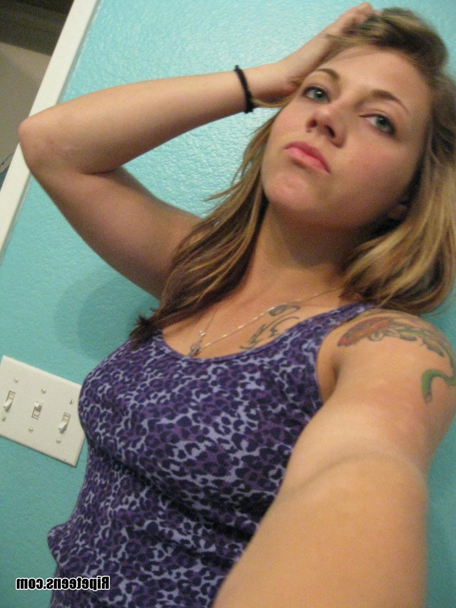 16P Tattoed Kadence taking pictures in the bathroom