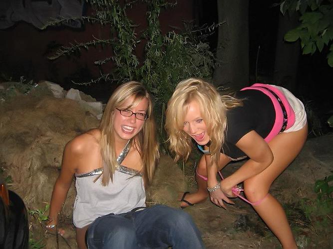 12P Check Out How Student Teenage Girls Gain 