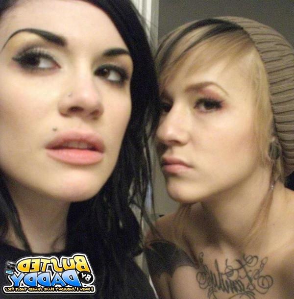 15P Real Busted Girlfriends Fucking On Private Cams
