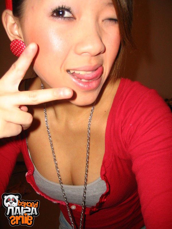 12P Real Asian girlfriends fucking on private cams