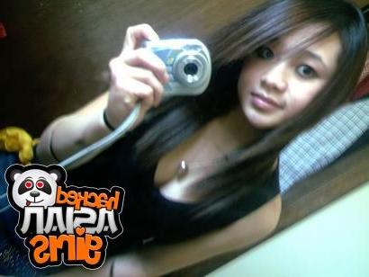 12P Real Asian girlfriends fucking on private cams
