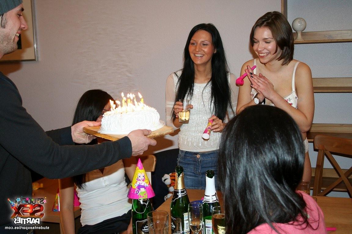 8P Birthday sex present for hot creamy girl