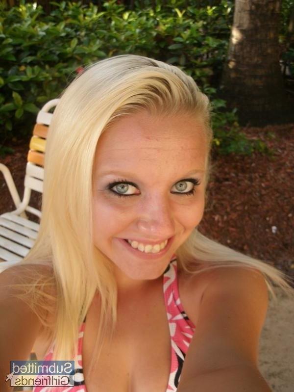15P Private pictures from a freshly dumped girlfriend