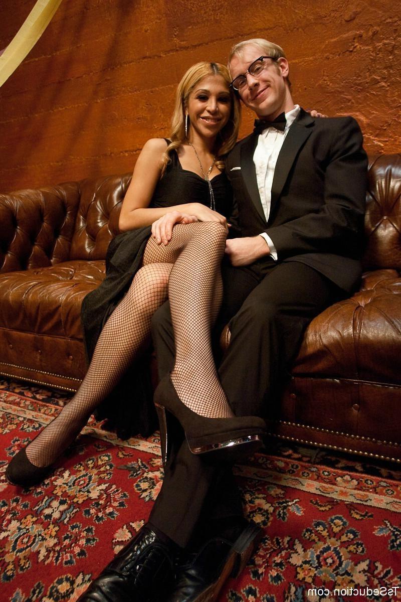 24P Jessica and Ned have been making eyes at each other all night. As the New Years 