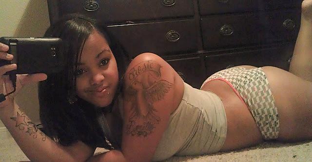 21P BaddHoes-Too thick