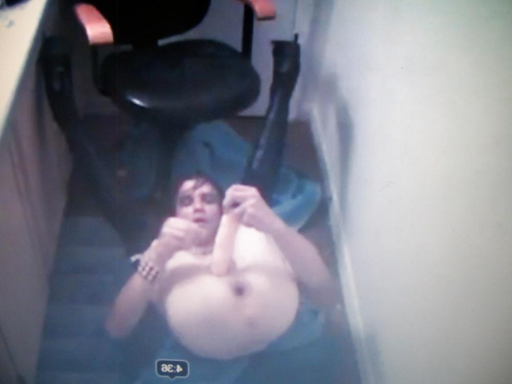 25P Ass Play in the Shitter