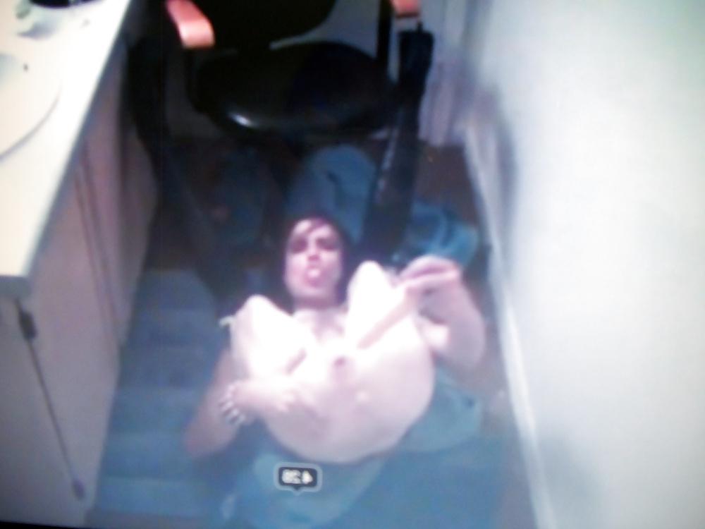 25P Ass Play in the Shitter