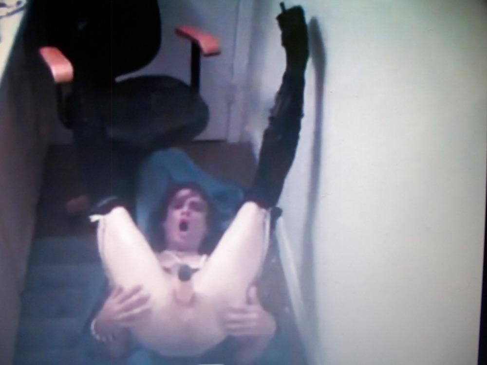 25P Ass Play in the Shitter