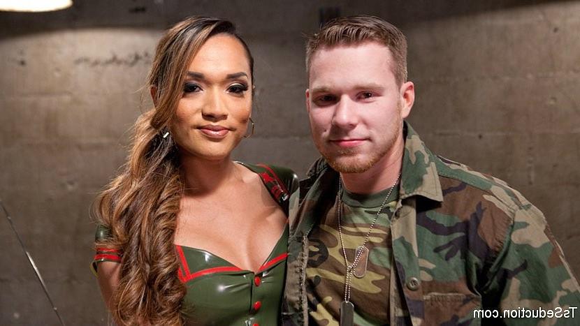 17P Jessica Fox ts army lady in latex and stockings fucks hungry asshole guy