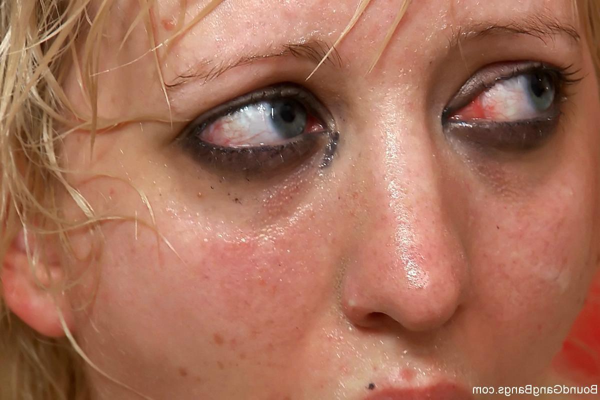 24P Sexy babe gets tied up, punished and fucked by group of guys