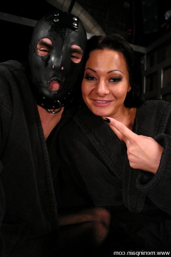 15P Mistress Sandra Romain fucks slave boy 