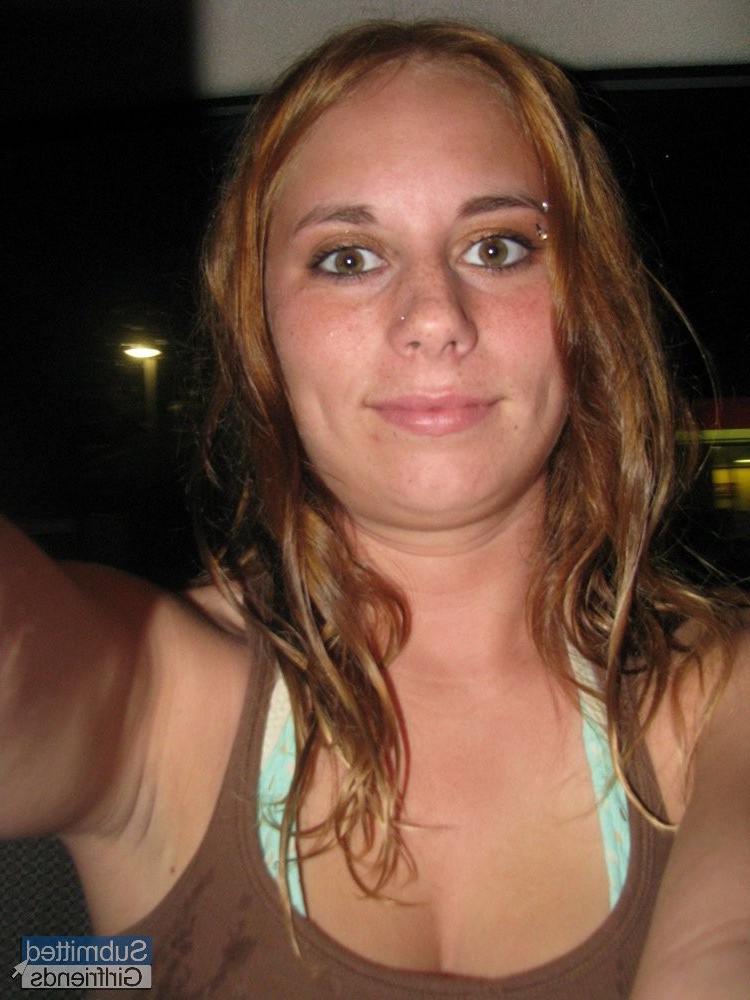 15P Leaked private pictures from a dumped ex girlfriend