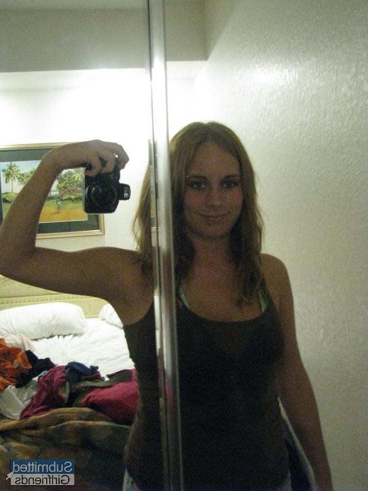 15P Leaked private pictures from a dumped ex girlfriend
