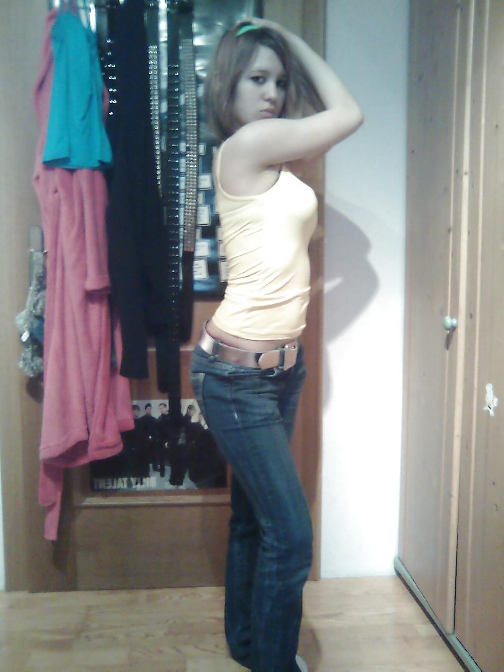 25P Sexy girls in jeans 6