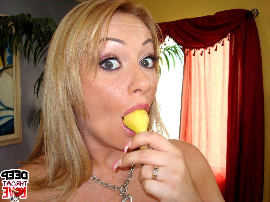 16P Wild busty blonde deep throat and hard analsex