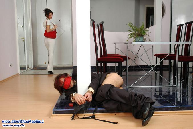 17P A glamorous strapon lady in white fucks a cuffed gentleman