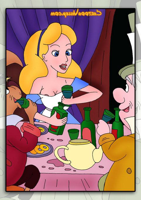 12P Alice always wanted to live a wild sexual experience and have sex with many biza