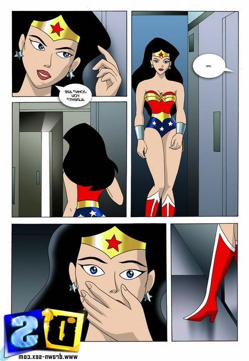 12P See Justice League munching the evil pussies