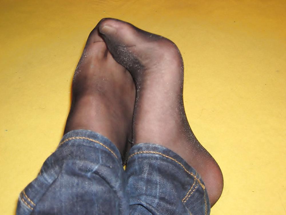16P Schwarze Nylons und Jeans