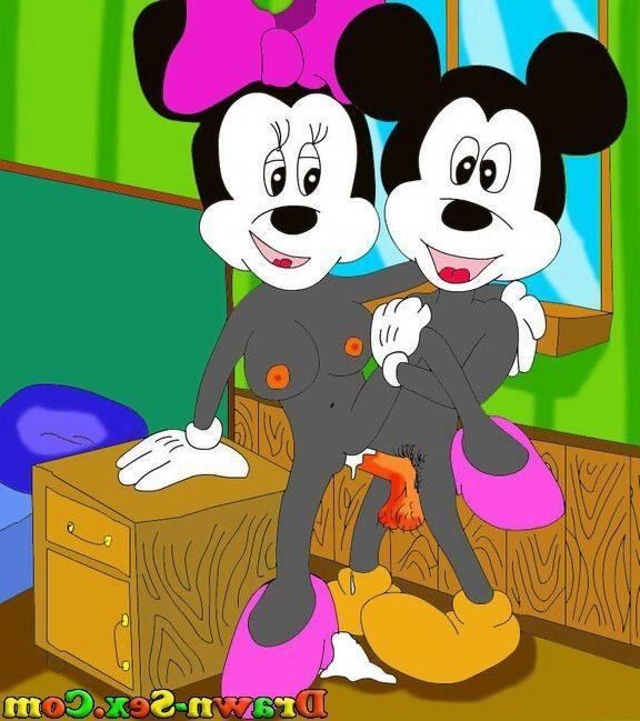 15P Mickey Mouse and Donald Duck sucking and fucking hardcore