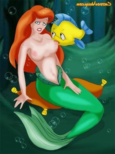 12P Thin Ariel Mermaid gets a lesson