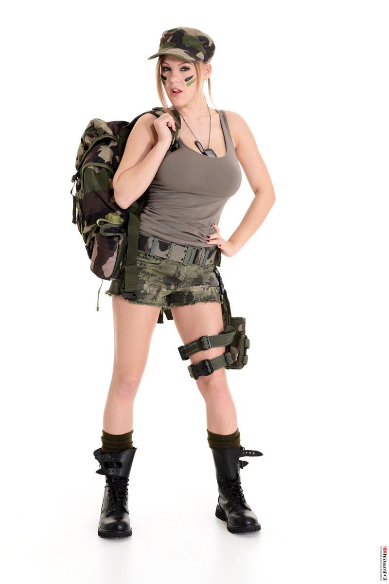 16P Busty blonde Viola Oh in her military outfits