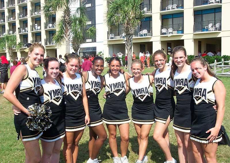 16P Real Army Cheerleader Squad Knows How To Party
