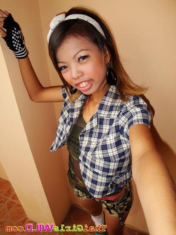 16P Slender cutie from Bangkok sips pop from a straw and takes pics