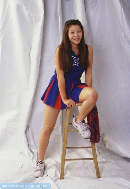 15P Hottie Asian cheerleader stripping for you