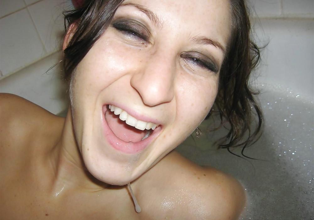 25P BATHING WITH SUSI
