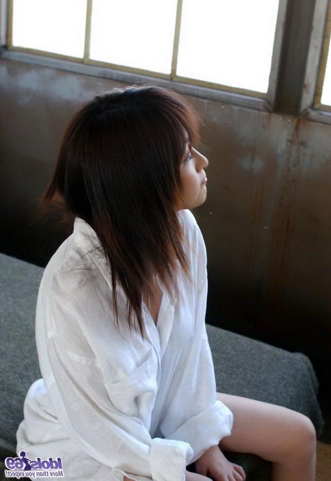 16P Busty japan Sakura Shiratori showing ass and pussy