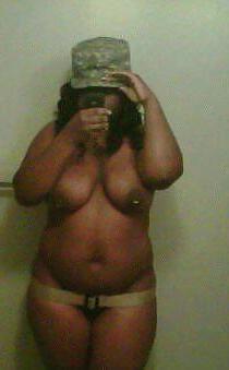 25P Real Thick Army Chick