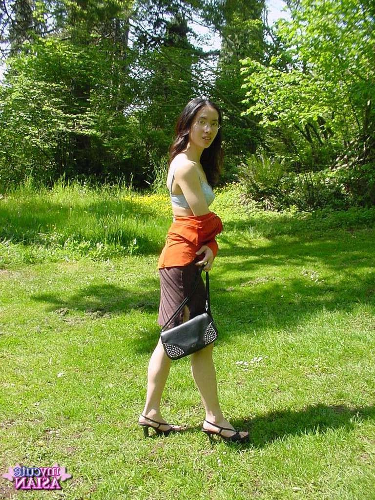 16P Long haired asian beauty shows her round tits