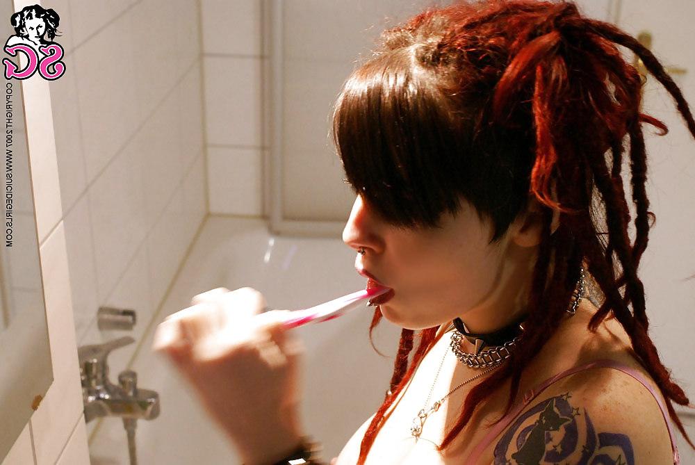 25P Riae in the bathroom