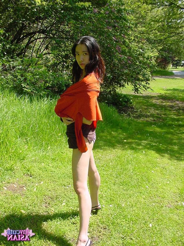 16P Long haired asian beauty shows her round tits