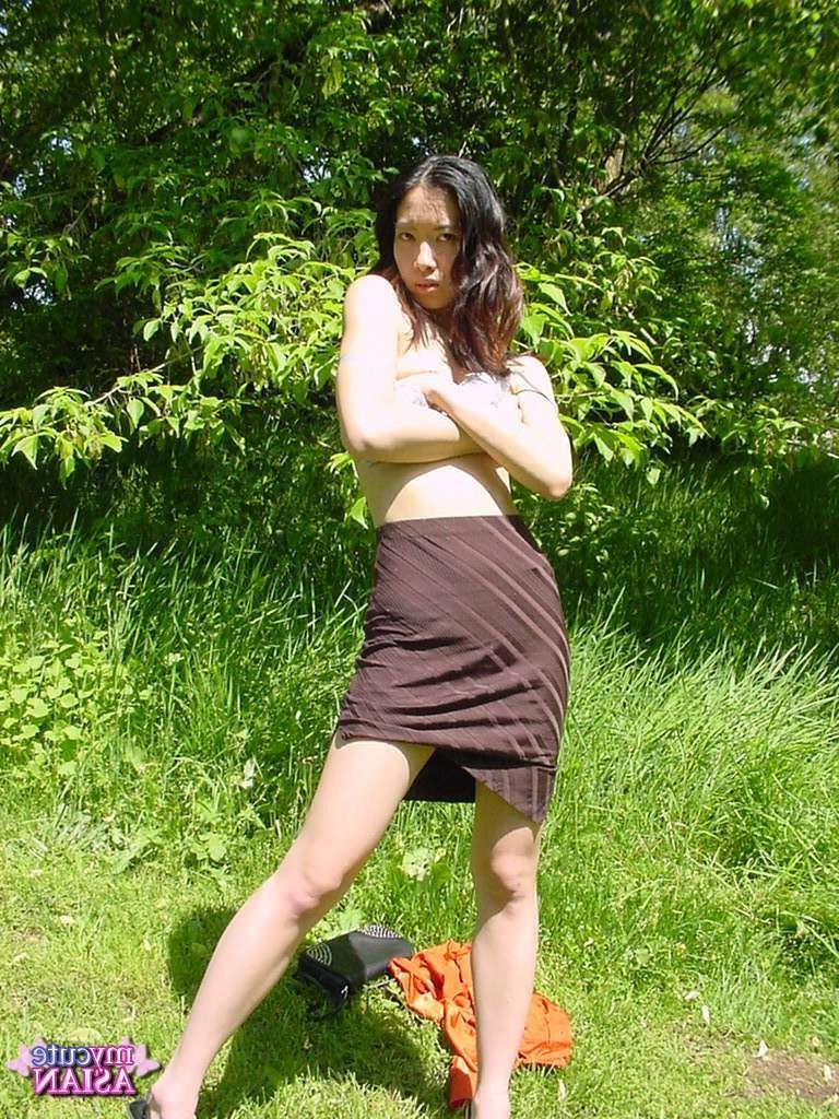 16P Long haired asian beauty shows her round tits