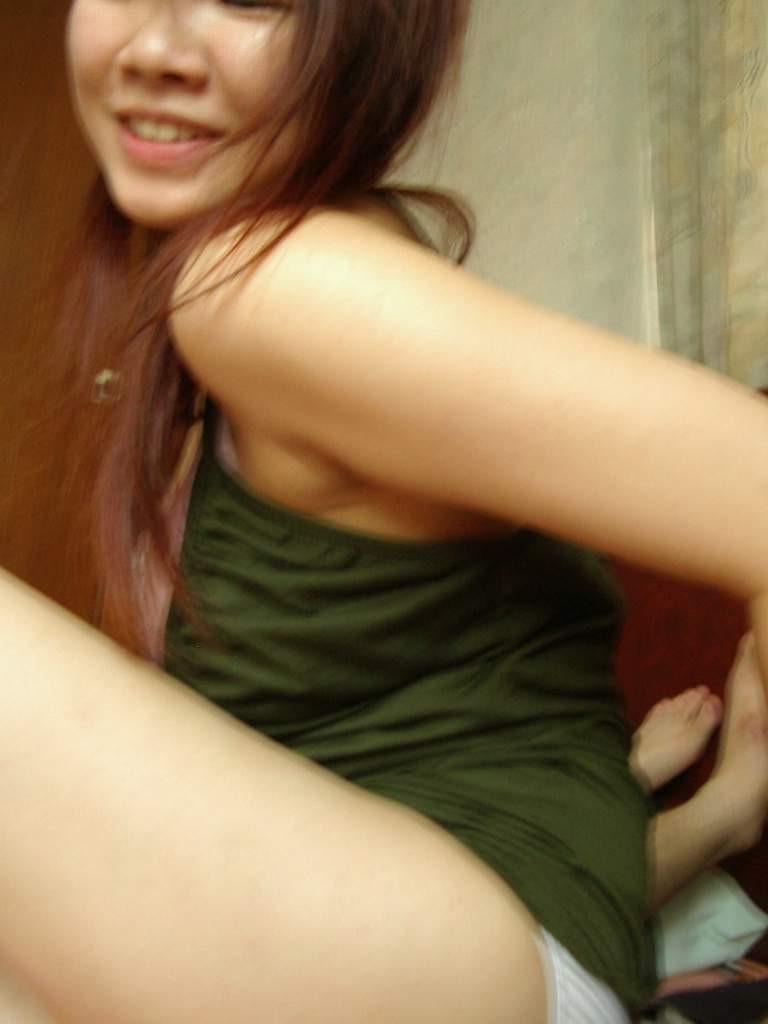 12P Real hot Asian girlfriends teasing and sucking cock