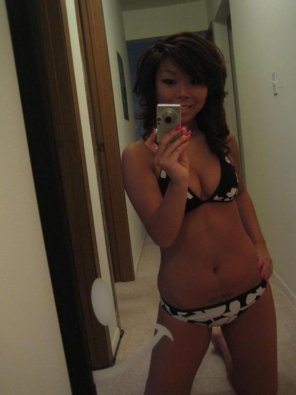 16P Asian teen self shots