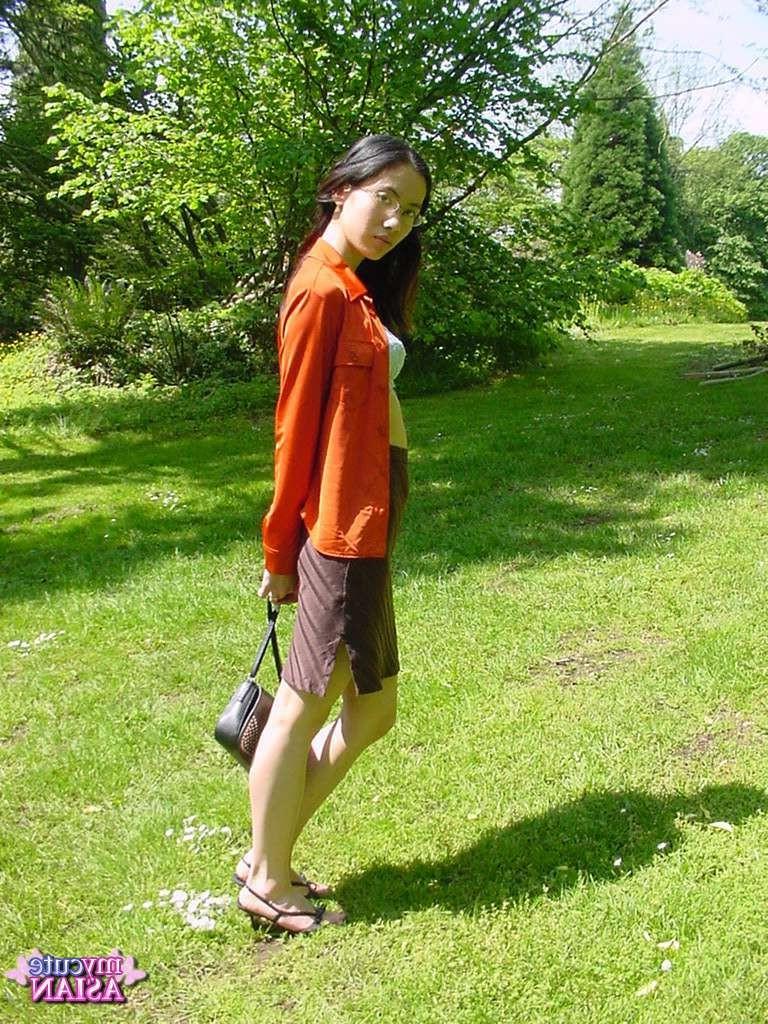 16P Long haired asian beauty shows her round tits