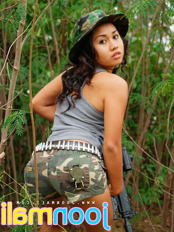 15P hot asian plays army