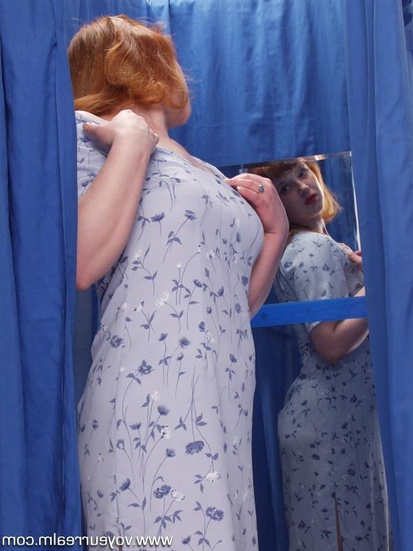 15P XXX show from spy cammed fitting room