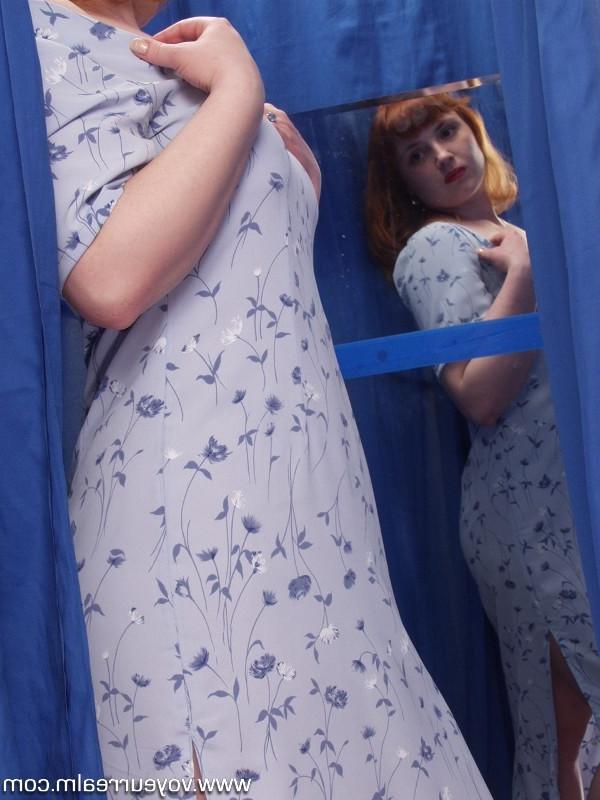 15P XXX show from spy cammed fitting room
