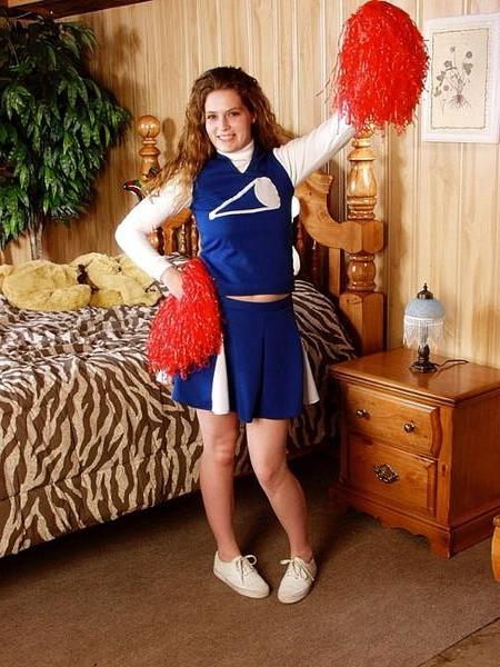 15P Curly cheerleader Andrea stripping for you