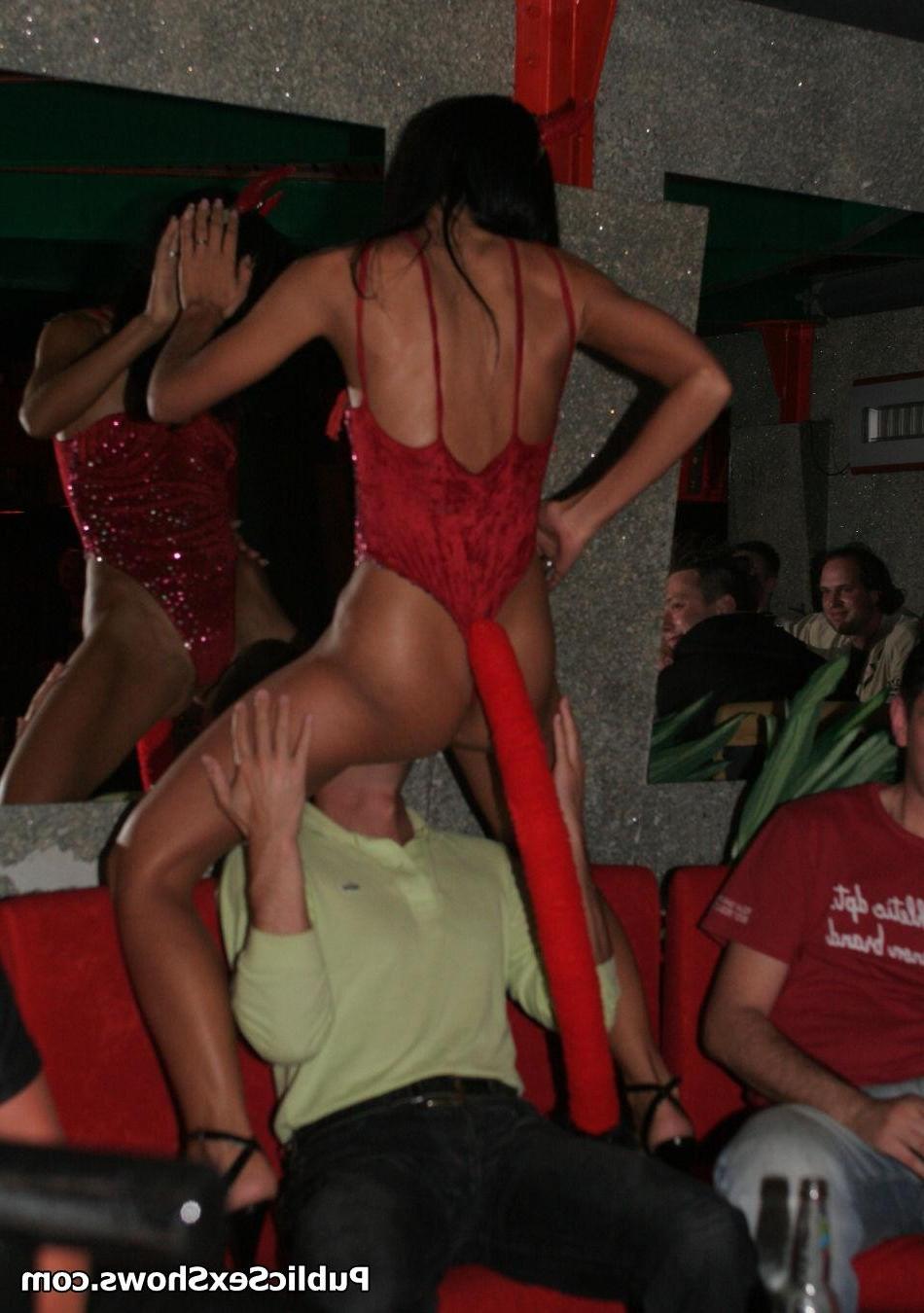 12P Hardcore pictures from public sex show